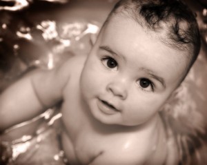 Bain de bébé - Par Raphael Goetter (Flickr)